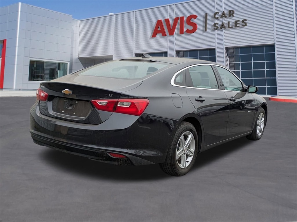 Thumbnail: 2023 Chevrolet Malibu - 6