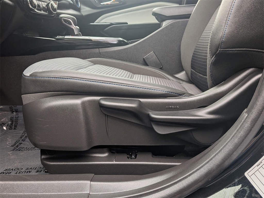 Thumbnail: 2025 Chevrolet Trax - 14