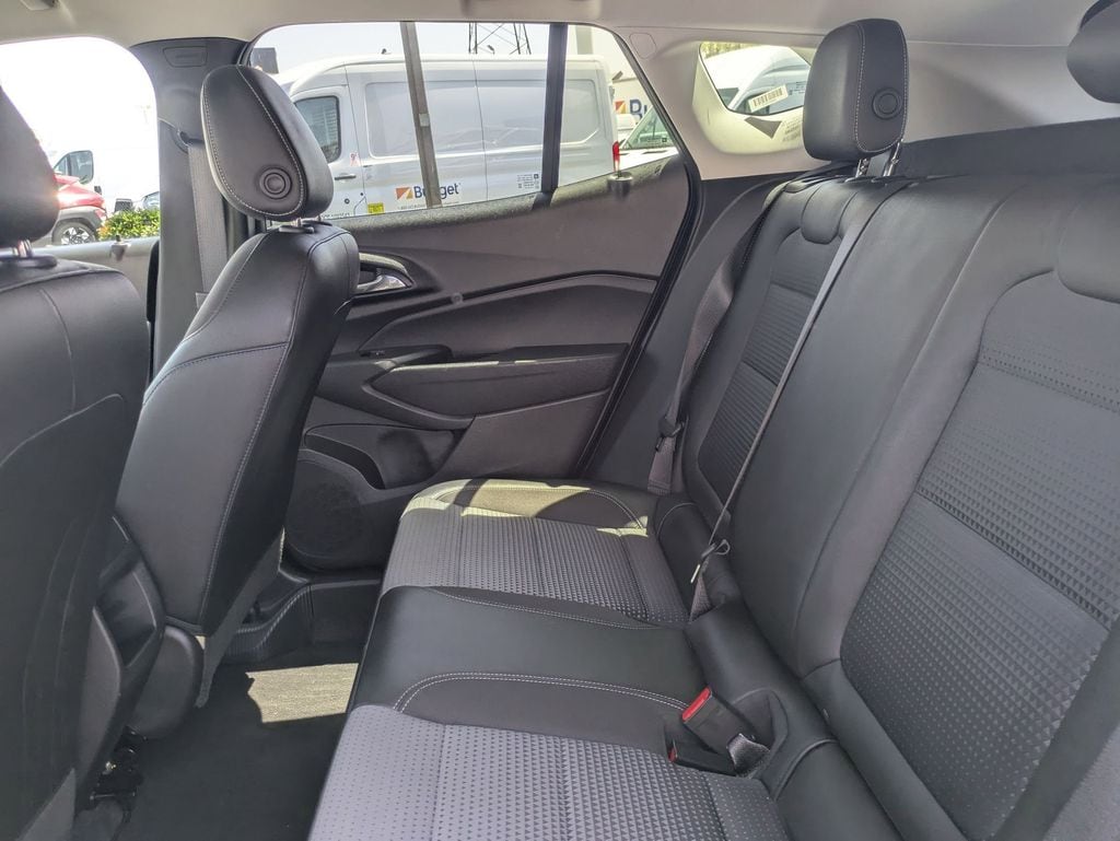 Thumbnail: 2025 Chevrolet Trax - 30