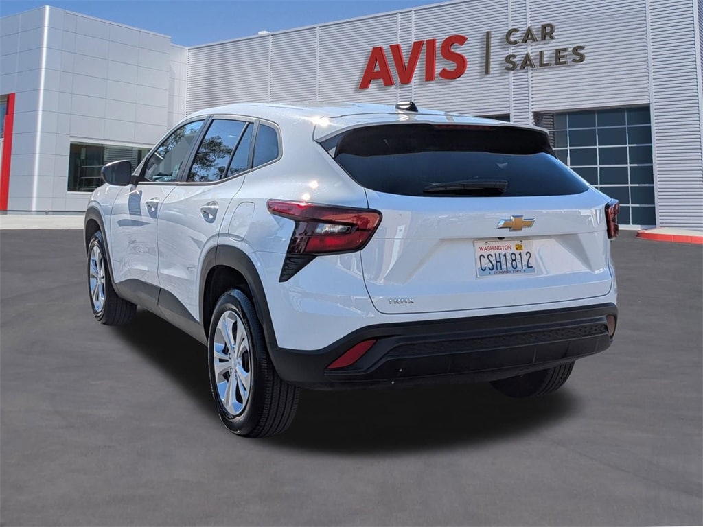 Thumbnail: 2025 Chevrolet Trax - 9