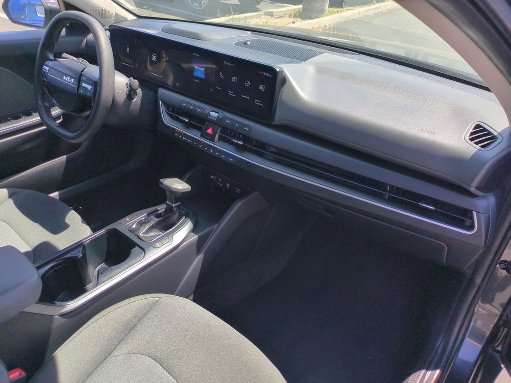 Thumbnail: 2025 Kia K4 - 30