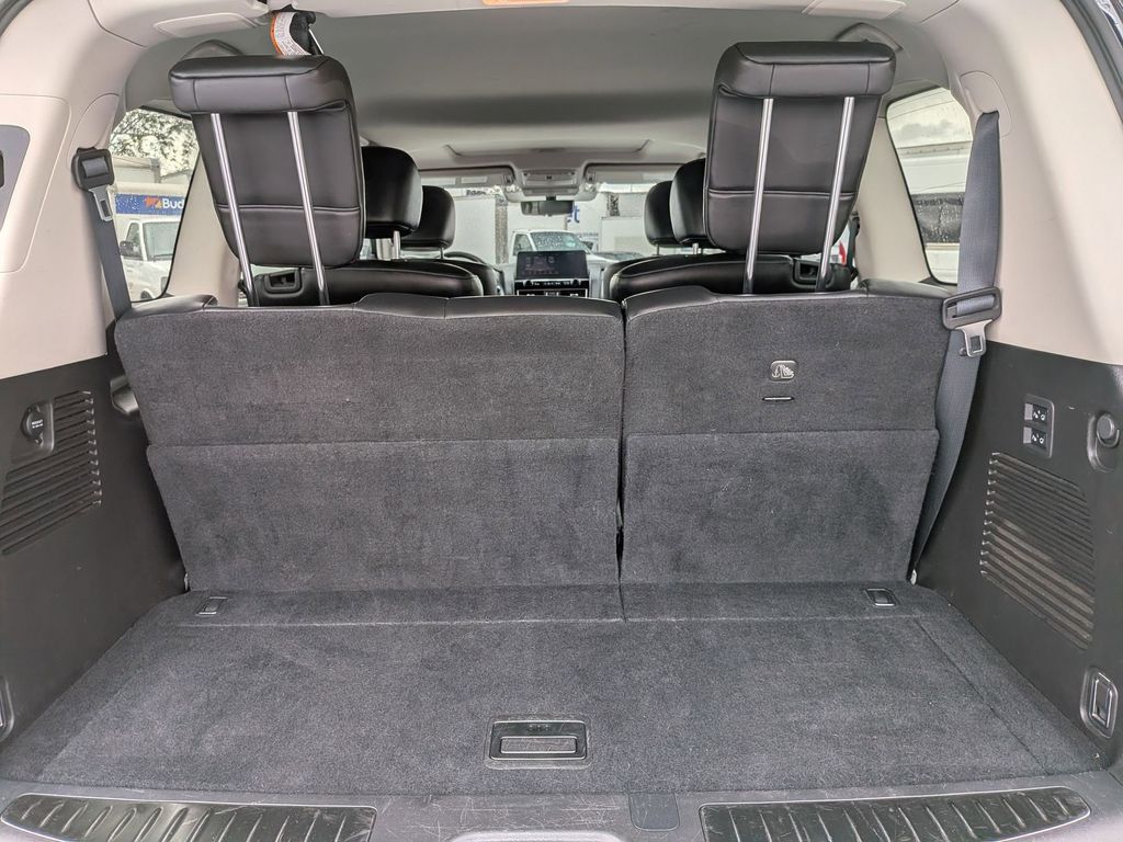 Thumbnail: 2024 INFINITI QX80 - 30