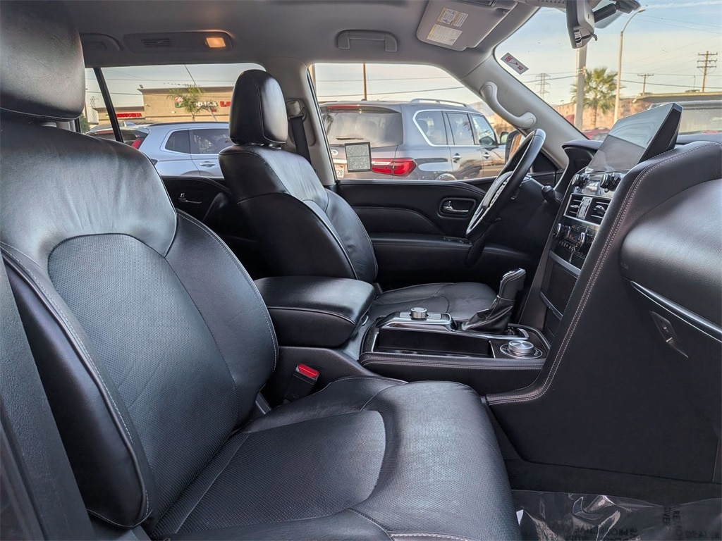 Thumbnail: 2024 INFINITI QX80 - 33