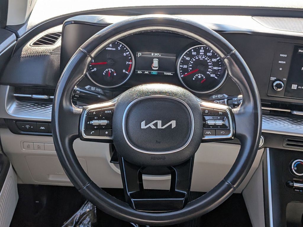 Thumbnail: 2024 Kia Carnival - 22