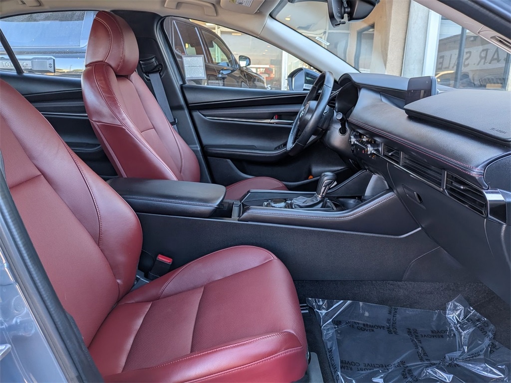 Thumbnail: 2025 Mazda Mazda3 - 25