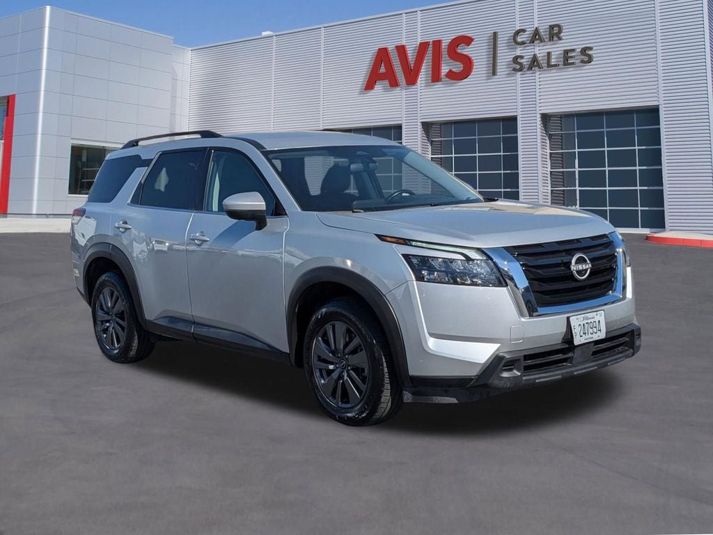 Thumbnail: 2024 Nissan Pathfinder - 3