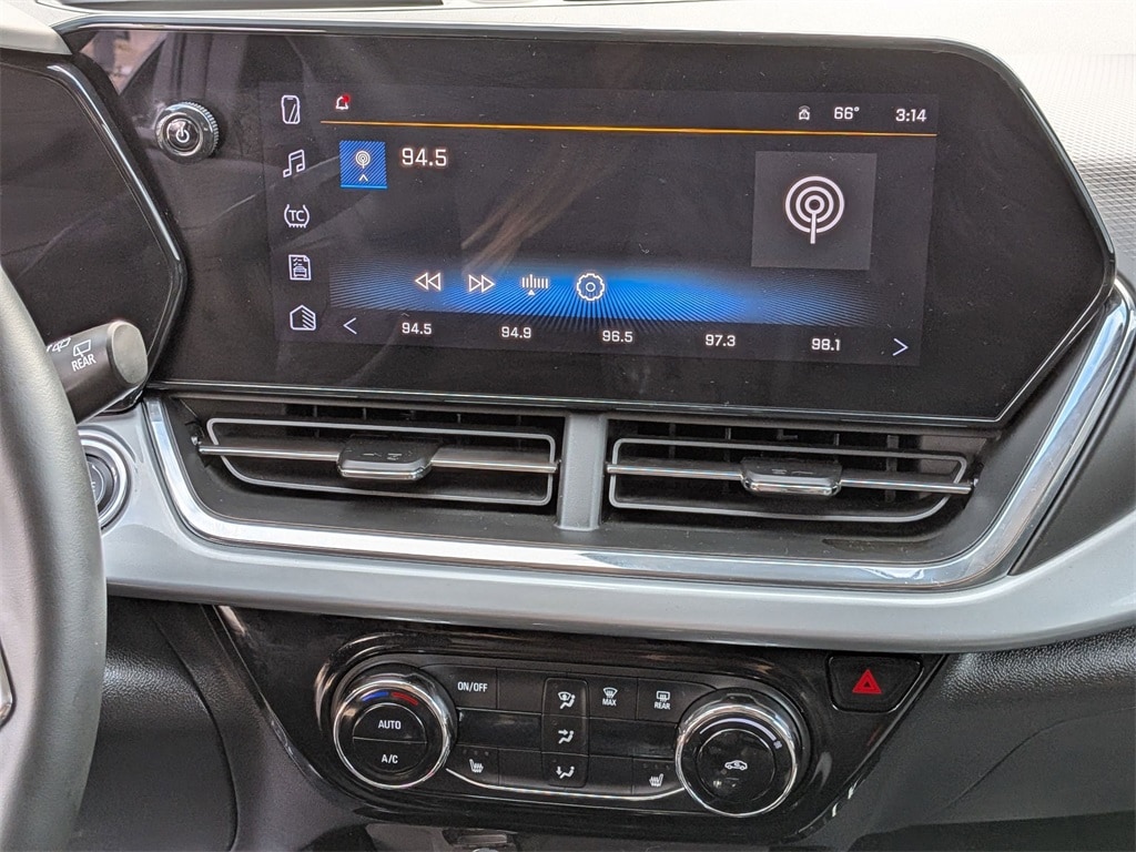 Thumbnail: 2025 Chevrolet Trax - 16