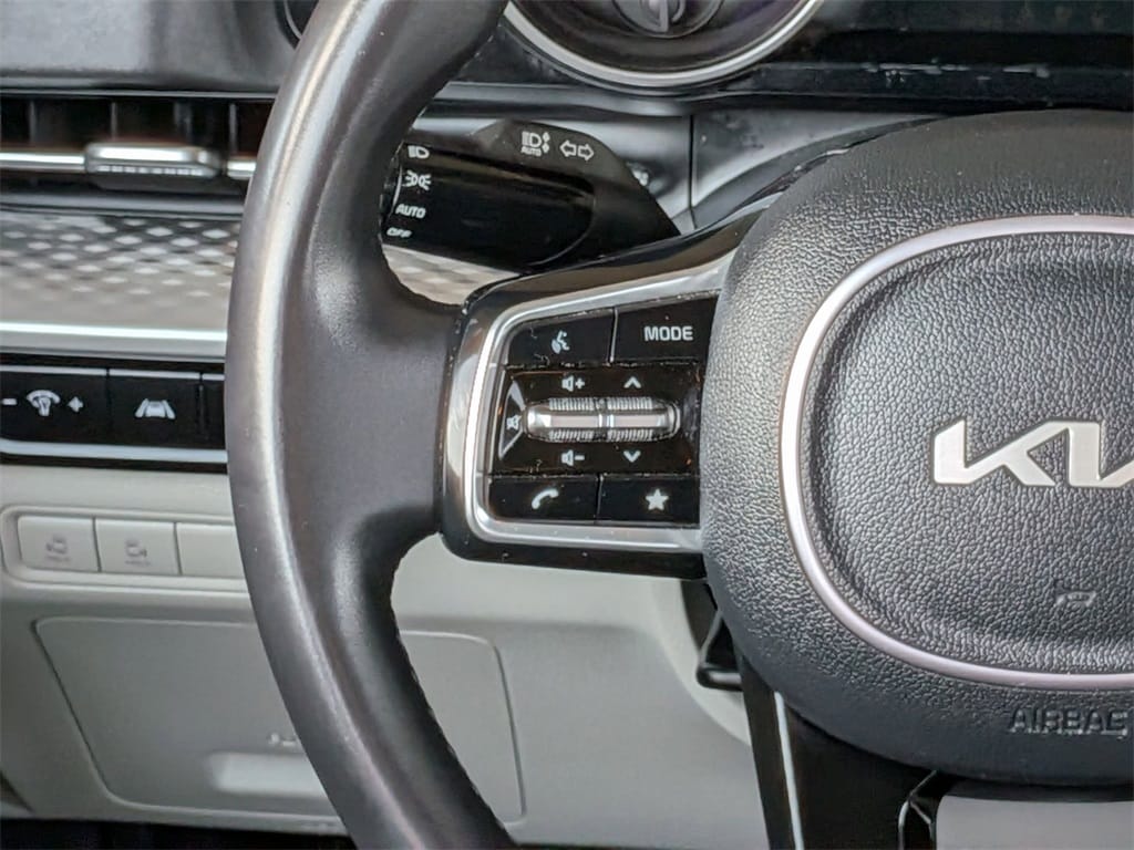 Thumbnail: 2024 Kia Carnival - 22