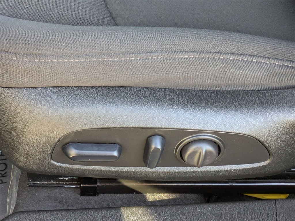 Thumbnail: 2024 Chevrolet Malibu - 11