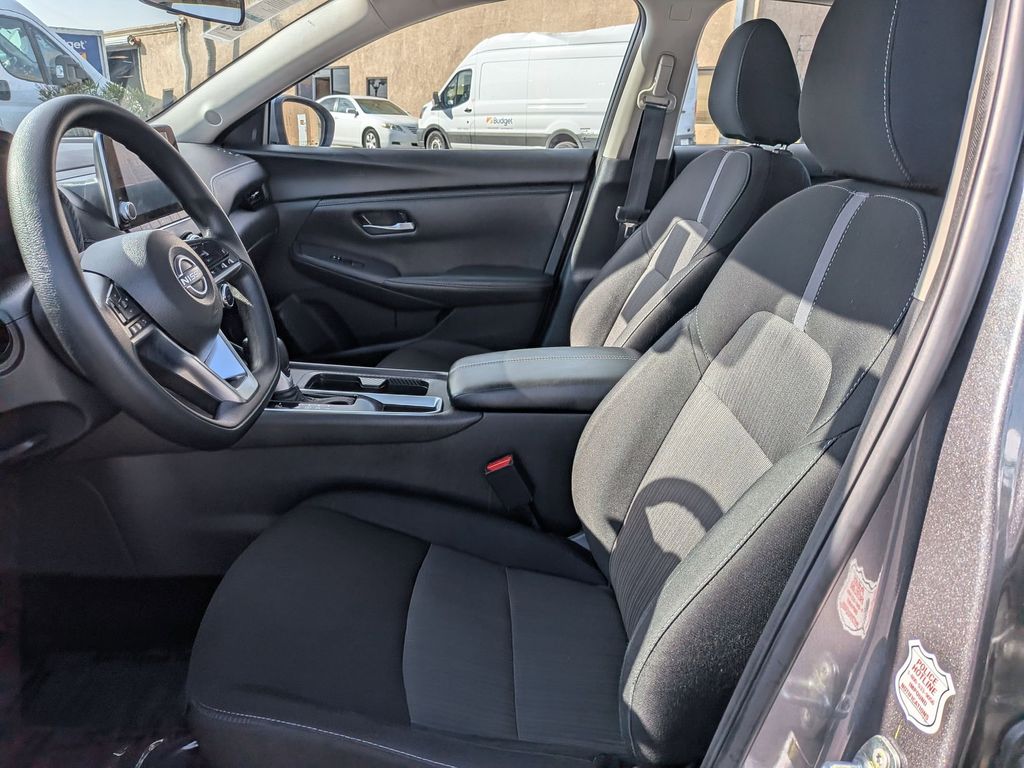 Thumbnail: 2025 Nissan Sentra - 15