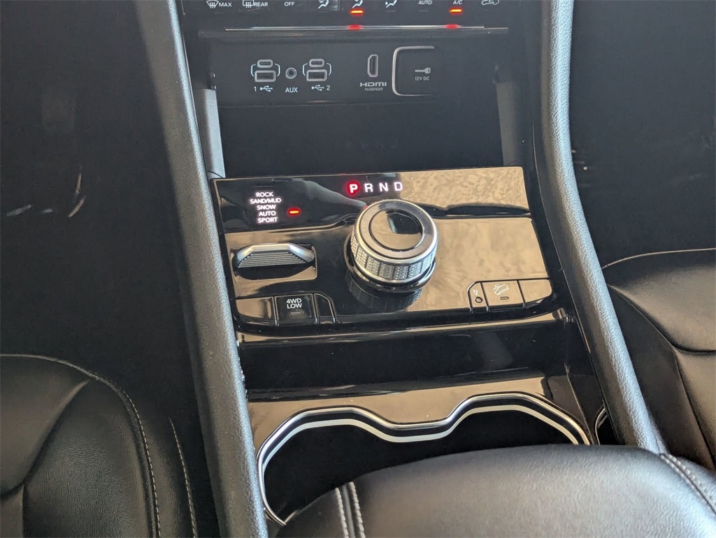 Thumbnail: 2023 Jeep Grand Cherokee - 23