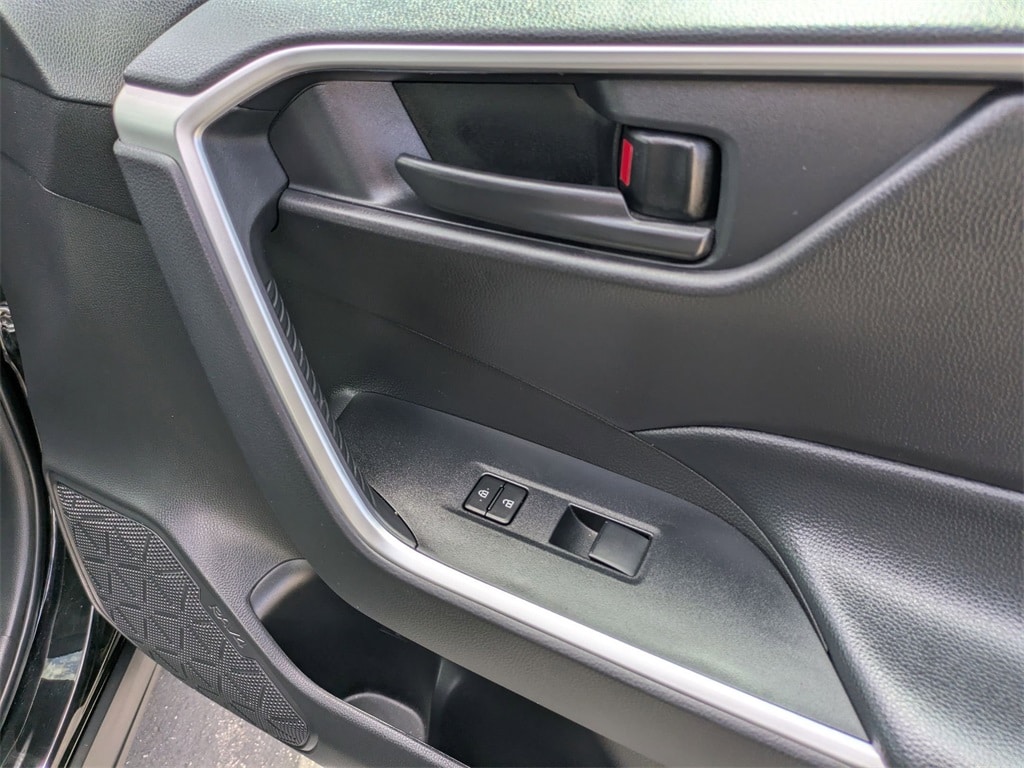 Thumbnail: 2024 Toyota RAV4 - 35