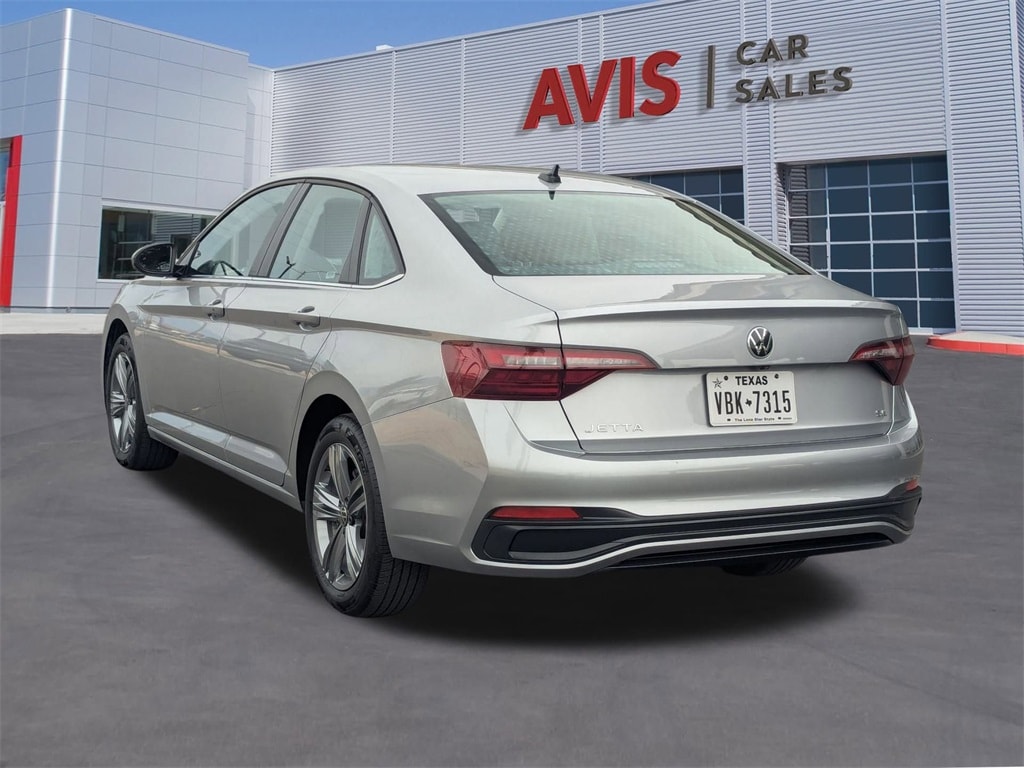 Thumbnail: 2024 Volkswagen Jetta - 9