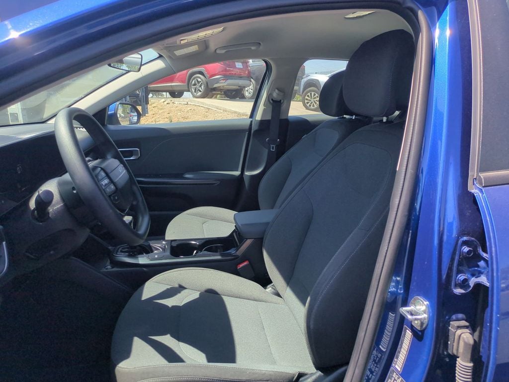 Thumbnail: 2025 Kia K4 - 22