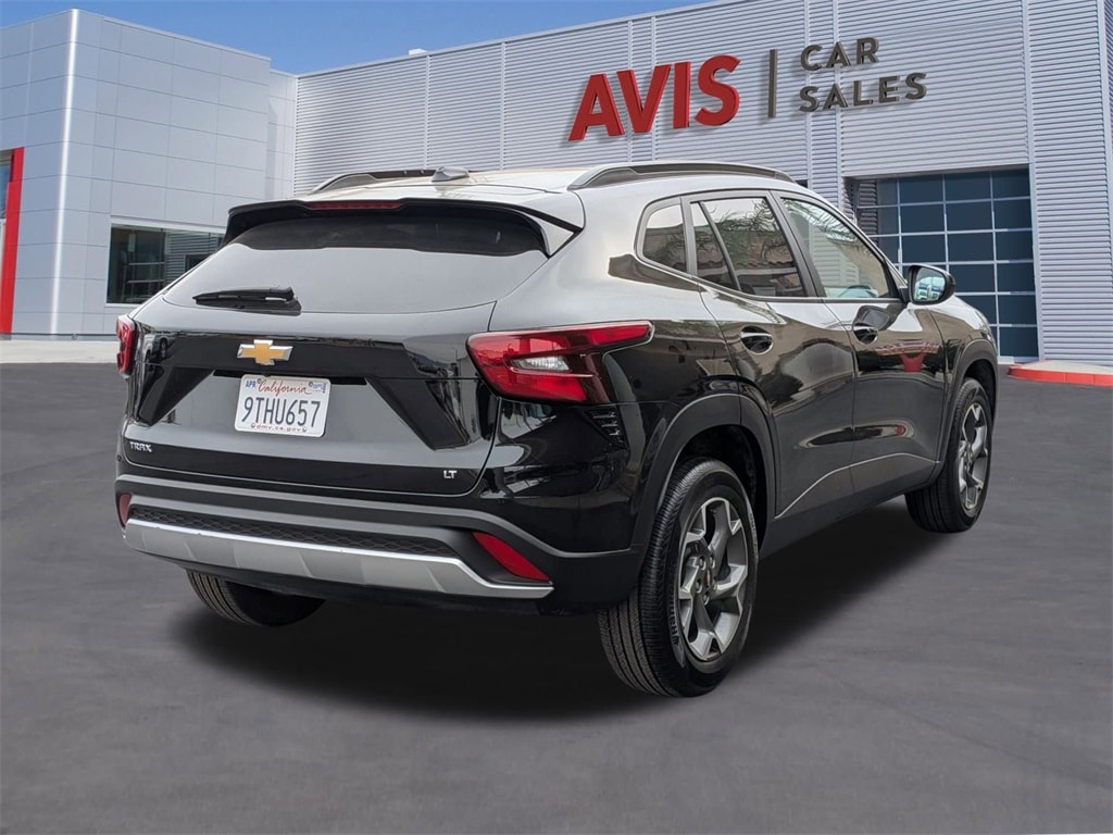 Thumbnail: 2025 Chevrolet Trax - 6