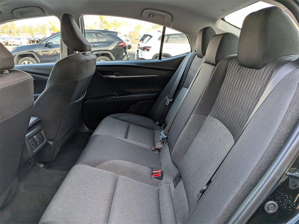 Thumbnail: 2025 Toyota Camry - 25