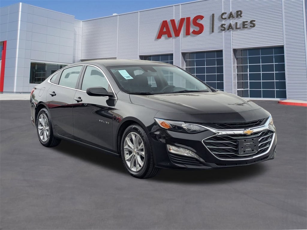 Thumbnail: 2023 Chevrolet Malibu - 3