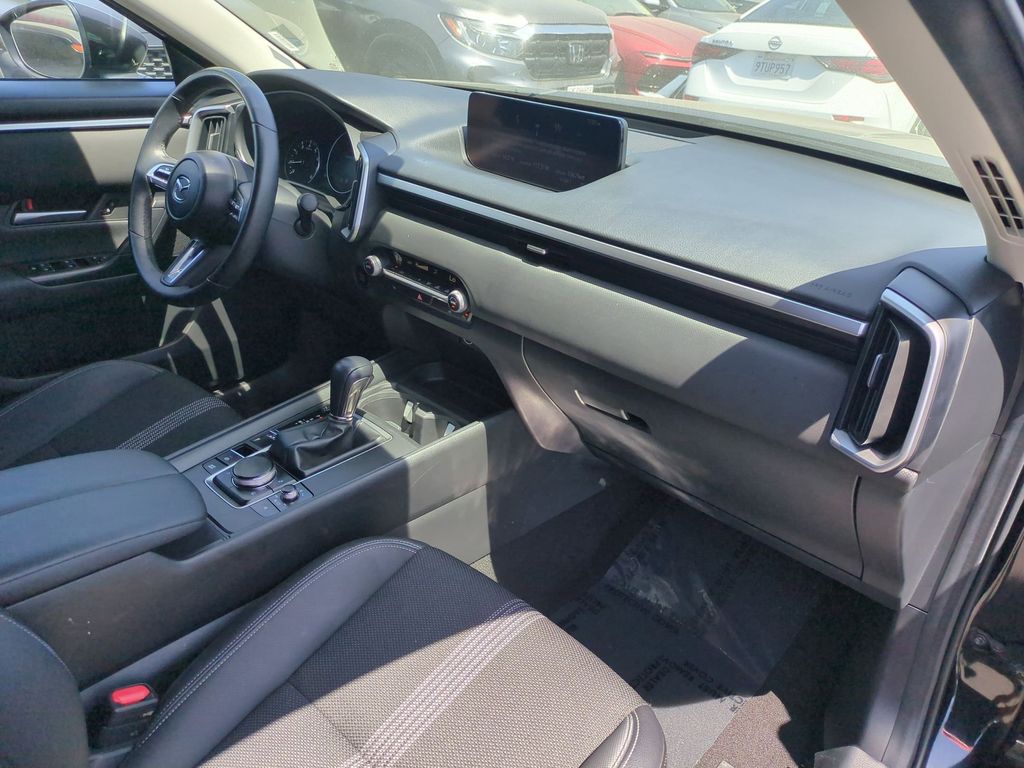 Thumbnail: 2025 Mazda CX-50 - 33