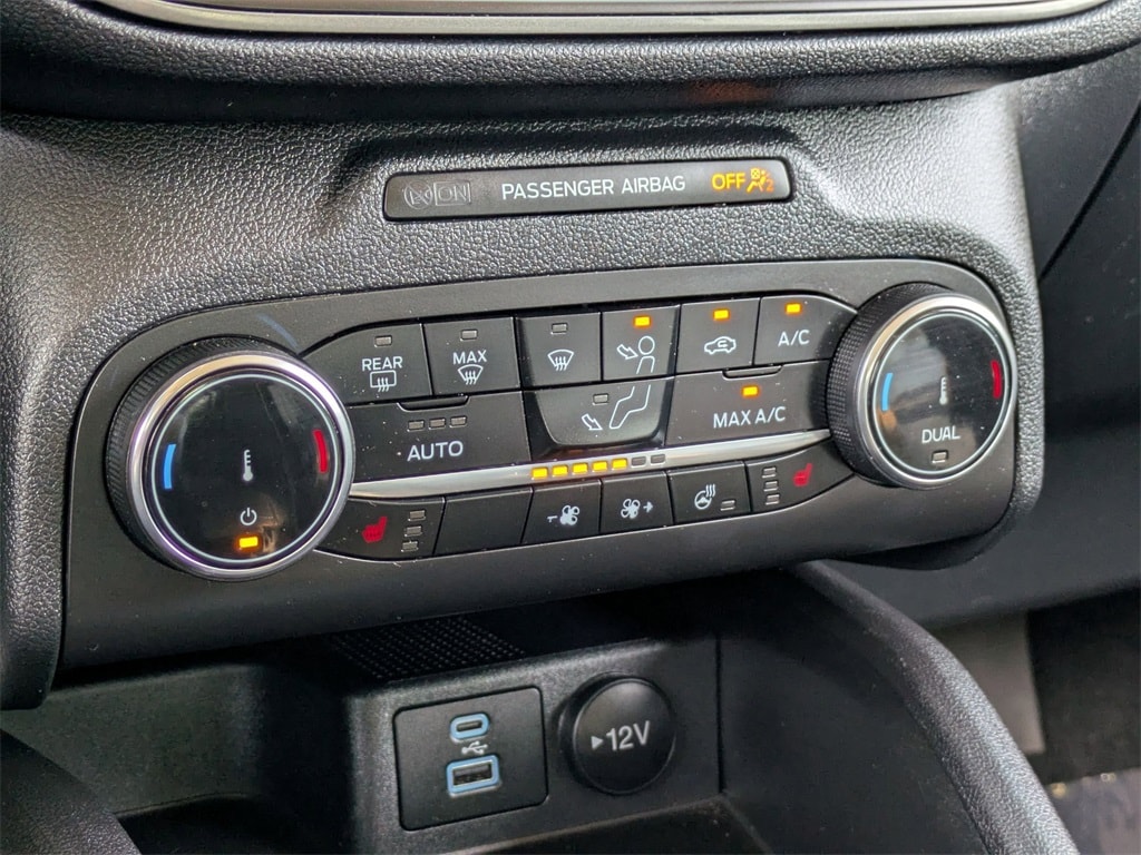 Thumbnail: 2023 Ford Escape - 17