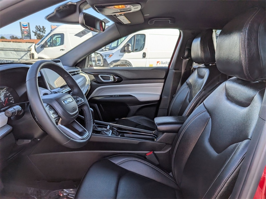 Thumbnail: 2025 Jeep Compass - 15