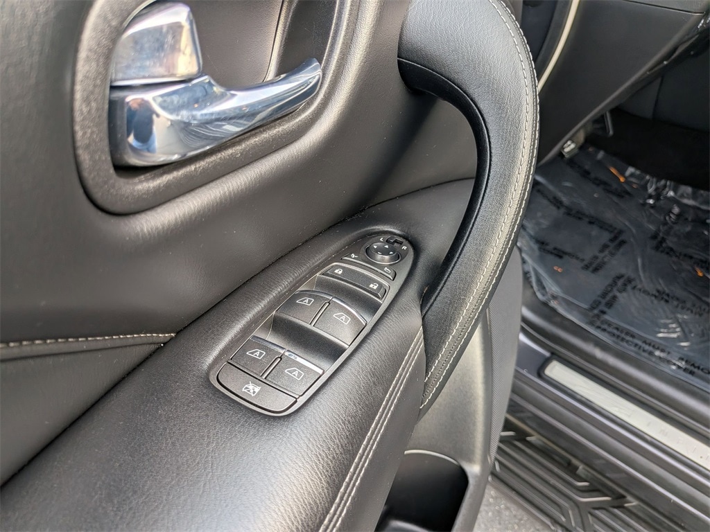 Thumbnail: 2024 INFINITI QX80 - 13