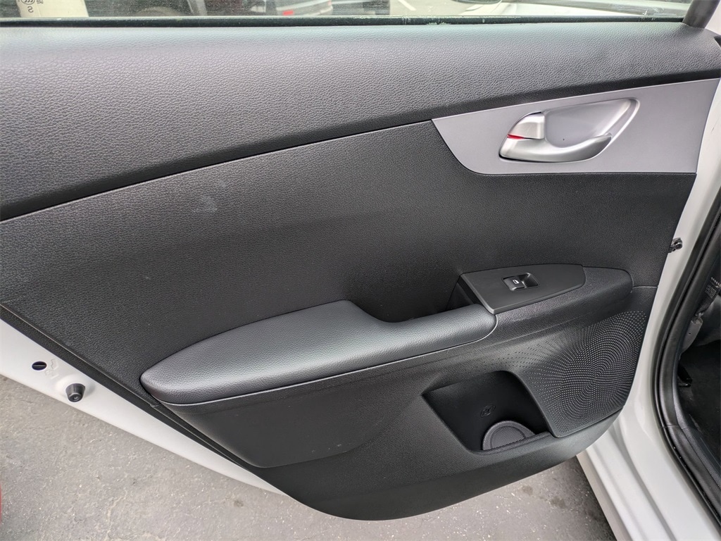 Thumbnail: 2024 Kia Forte - 27