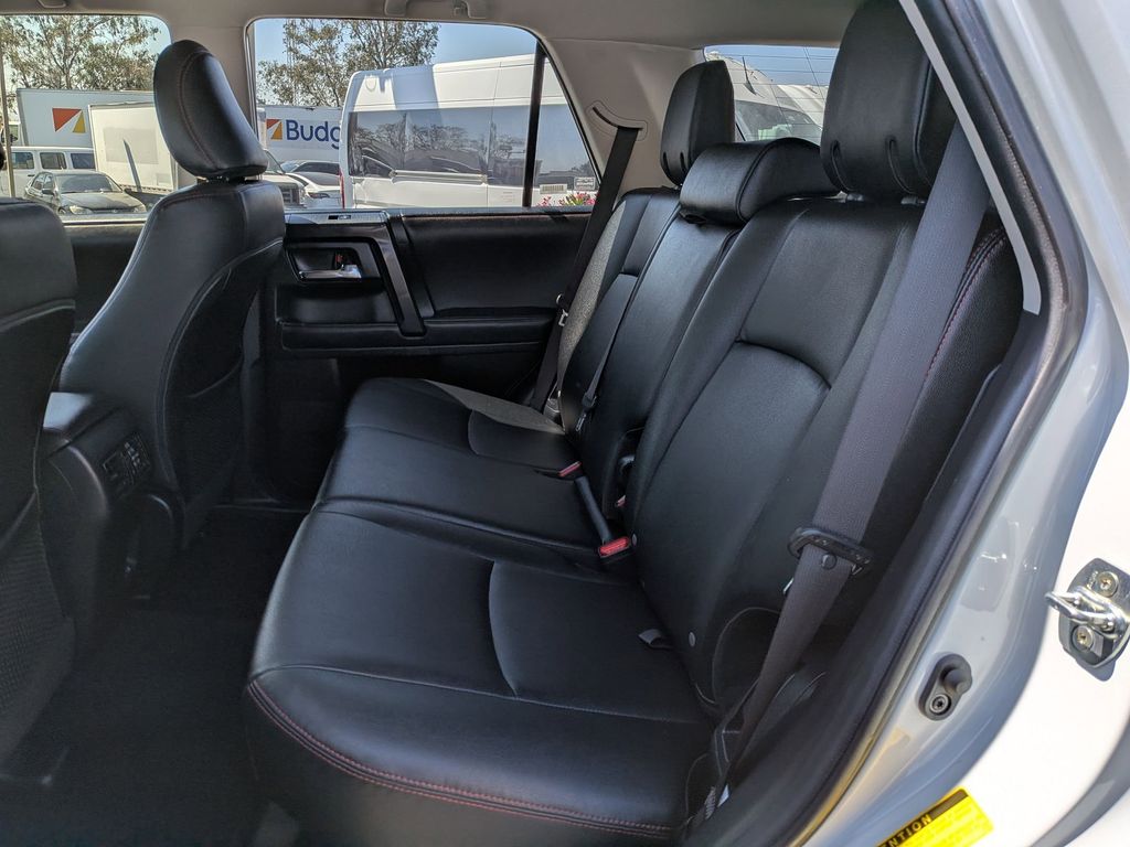 Thumbnail: 2024 Toyota 4Runner - 28