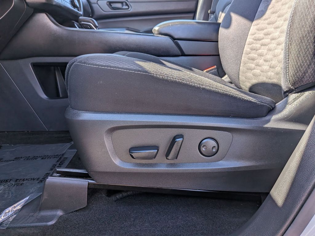 Thumbnail: 2024 Nissan Pathfinder - 16