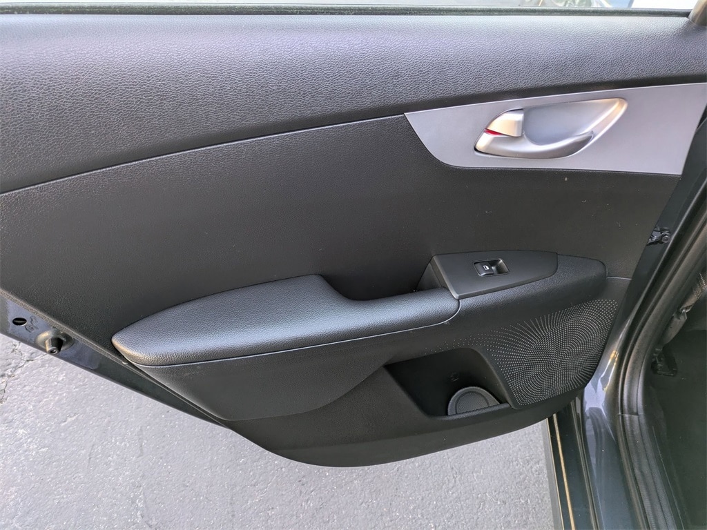 Thumbnail: 2024 Kia Forte - 27