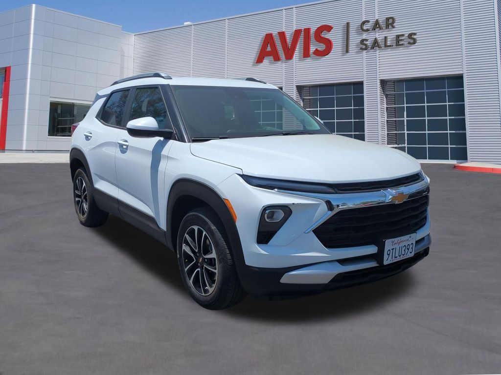 Thumbnail: 2025 Chevrolet TrailBlazer - 3