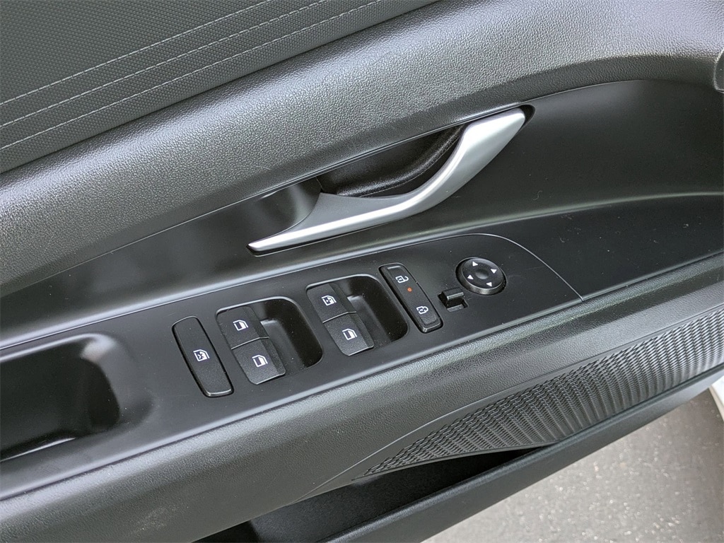 Thumbnail: 2024 Hyundai Elantra - 13