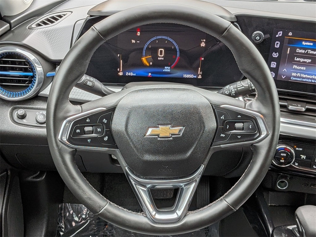 Thumbnail: 2025 Chevrolet Trax - 23