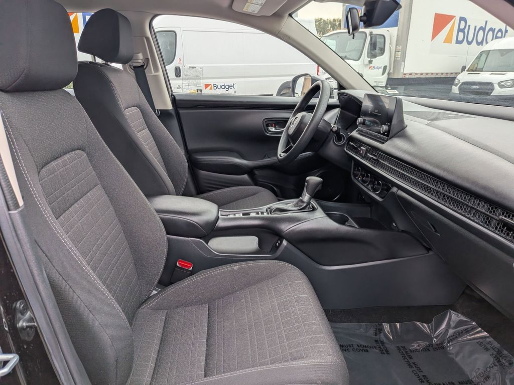 Thumbnail: 2025 Honda HR-V - 30