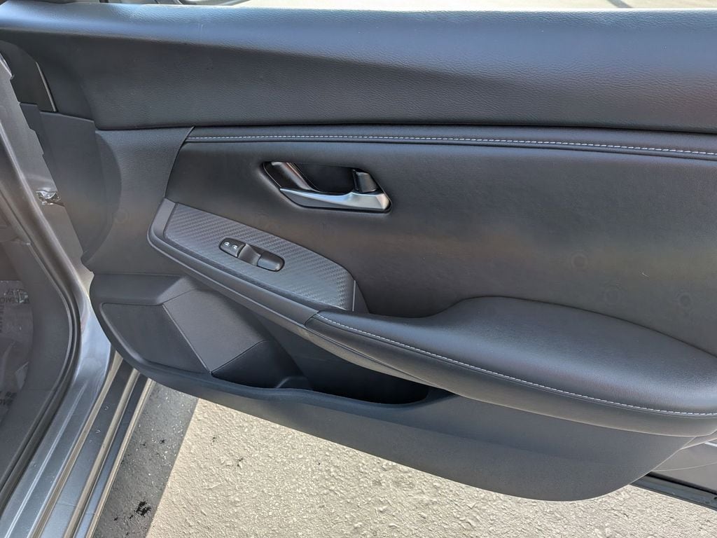 Thumbnail: 2025 Nissan Sentra - 32