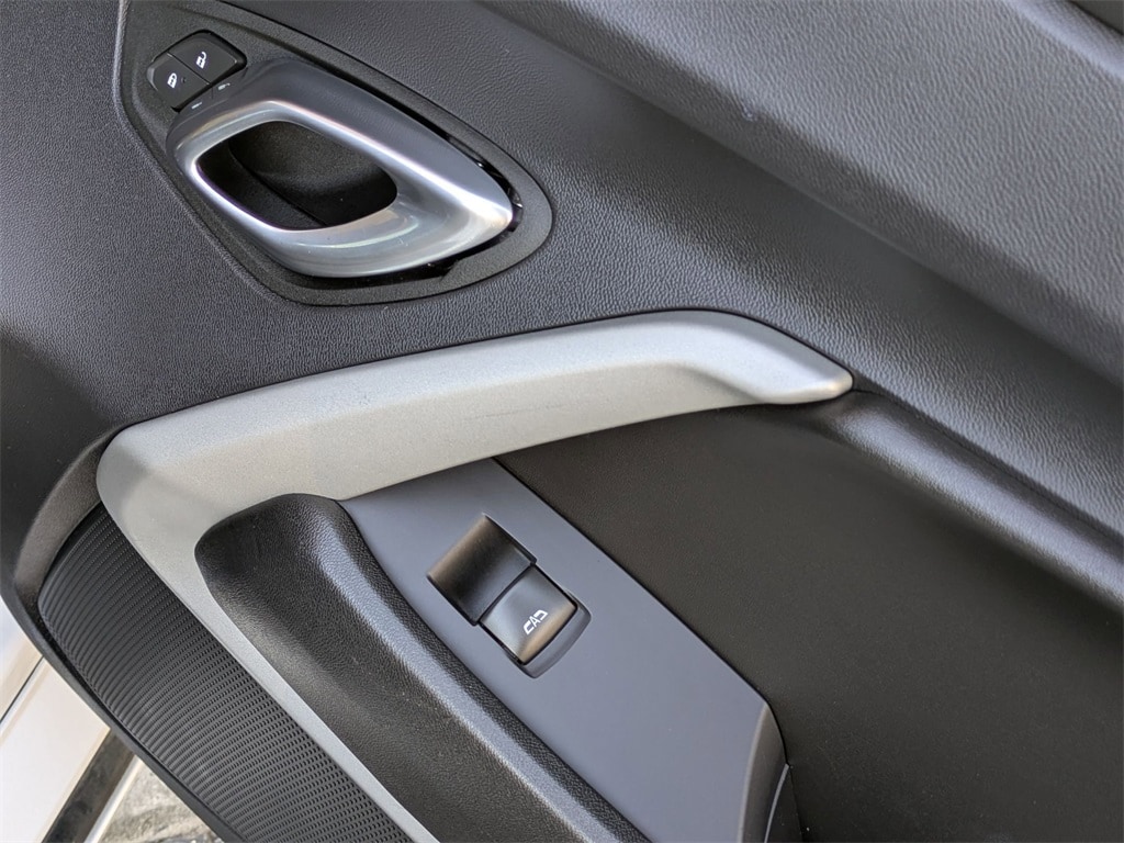 Thumbnail: 2023 Chevrolet Camaro - 32