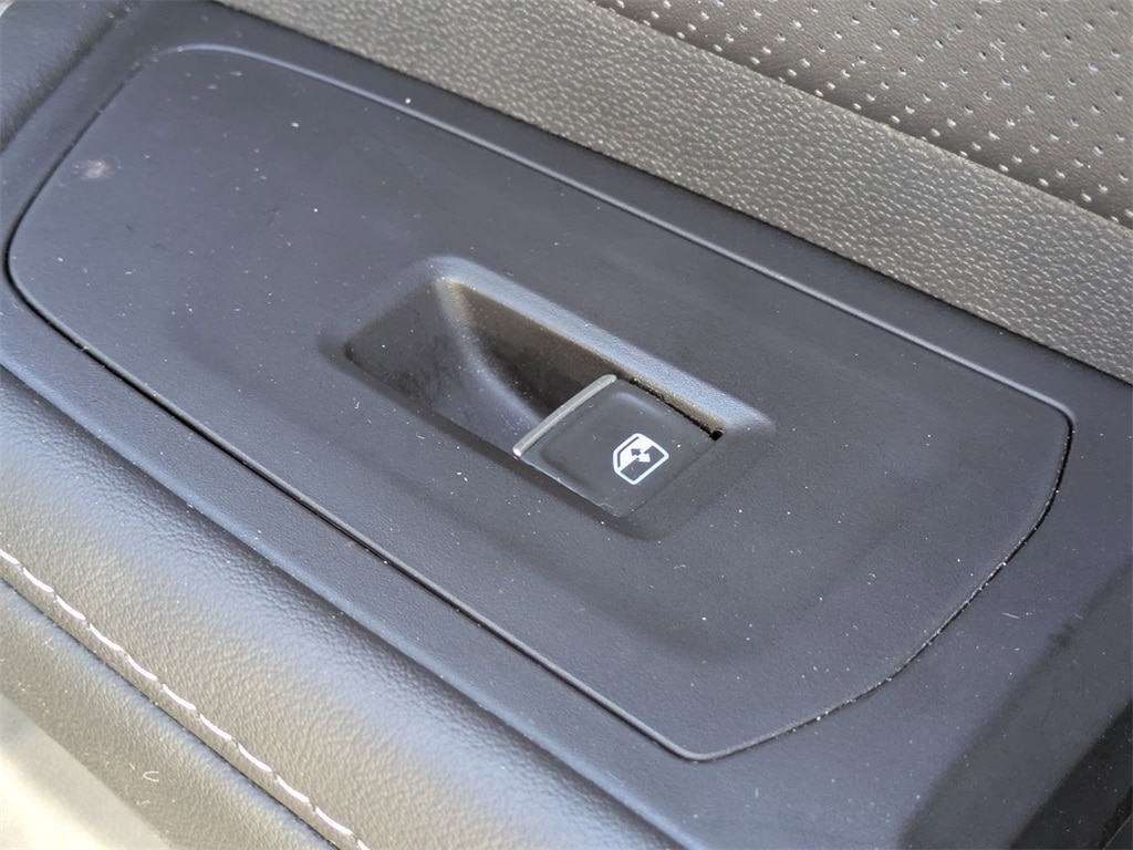 Thumbnail: 2025 Volkswagen Atlas - 35