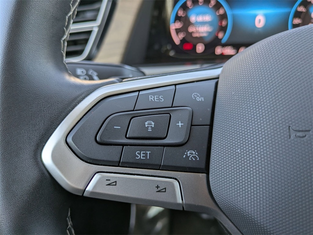 Thumbnail: 2025 Volkswagen Atlas - 16