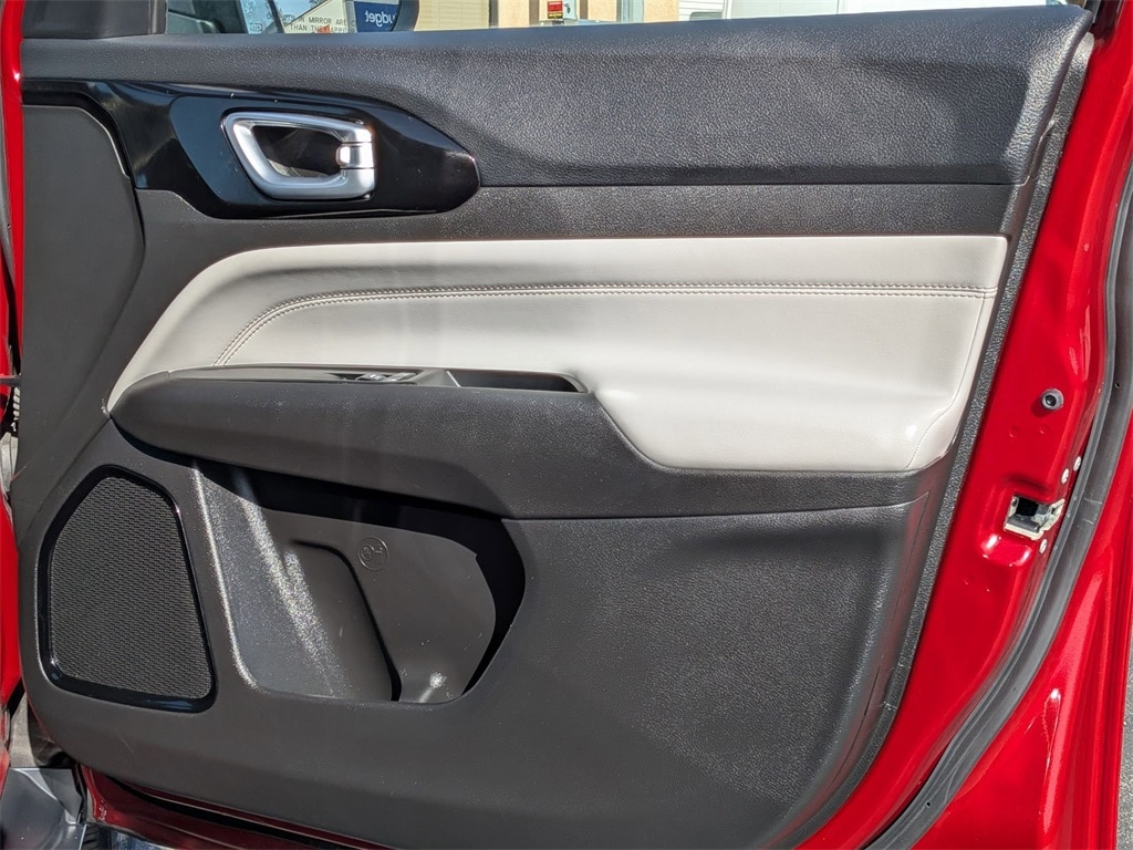 Thumbnail: 2025 Jeep Compass - 31