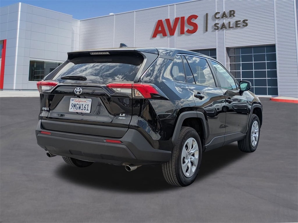 Thumbnail: 2024 Toyota RAV4 - 6