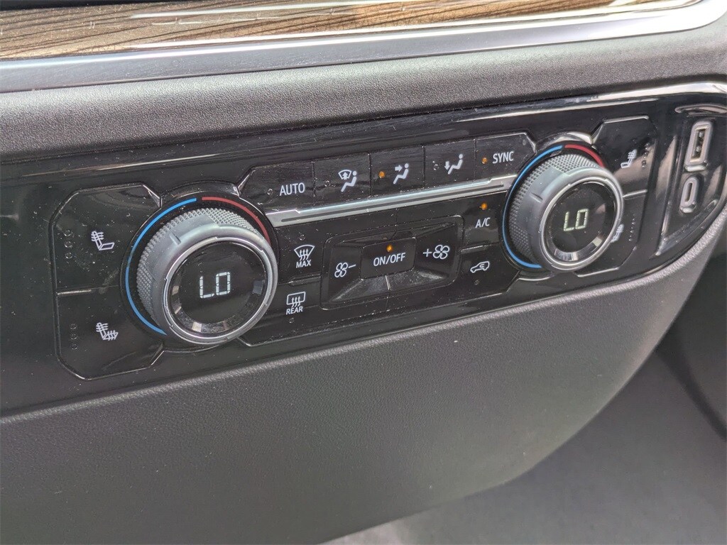 Thumbnail: 2023 Chevrolet Silverado 1500 - 21