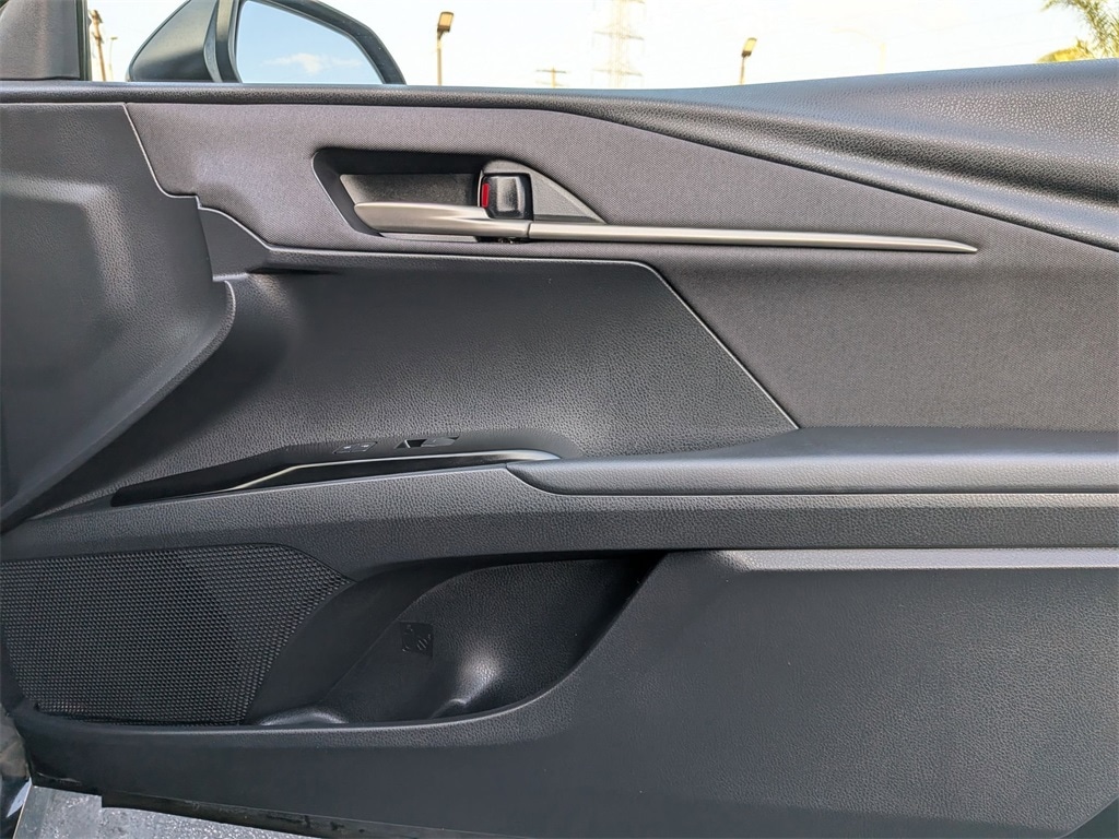 Thumbnail: 2025 Toyota Camry - 29