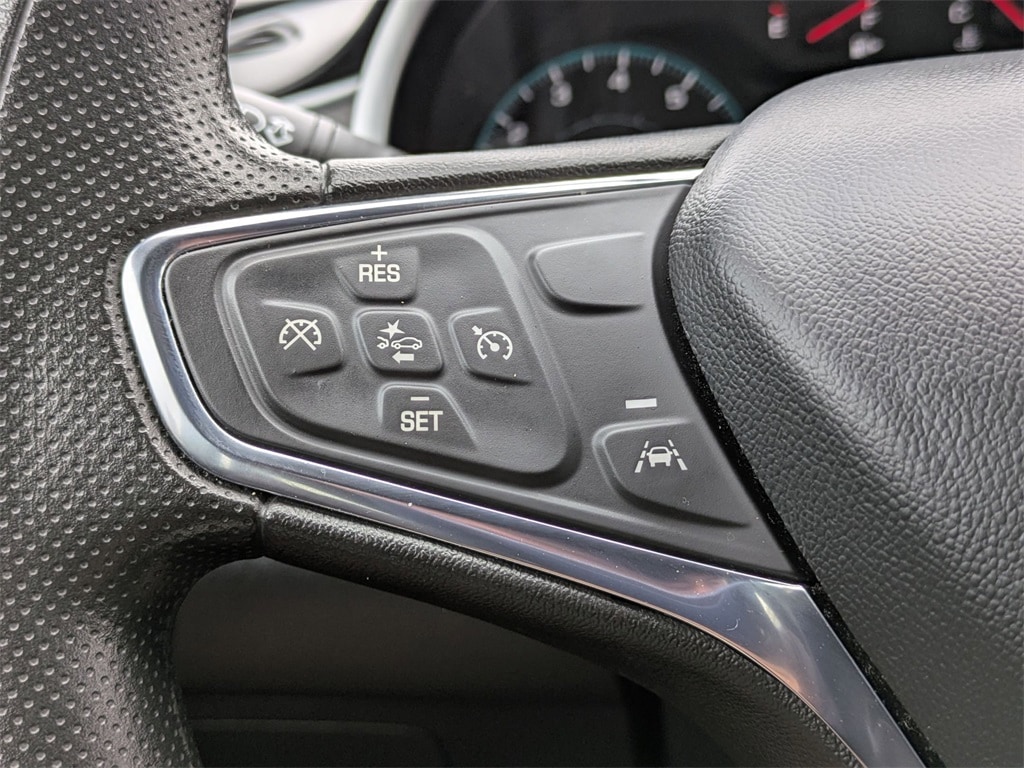Thumbnail: 2023 Chevrolet Malibu - 21