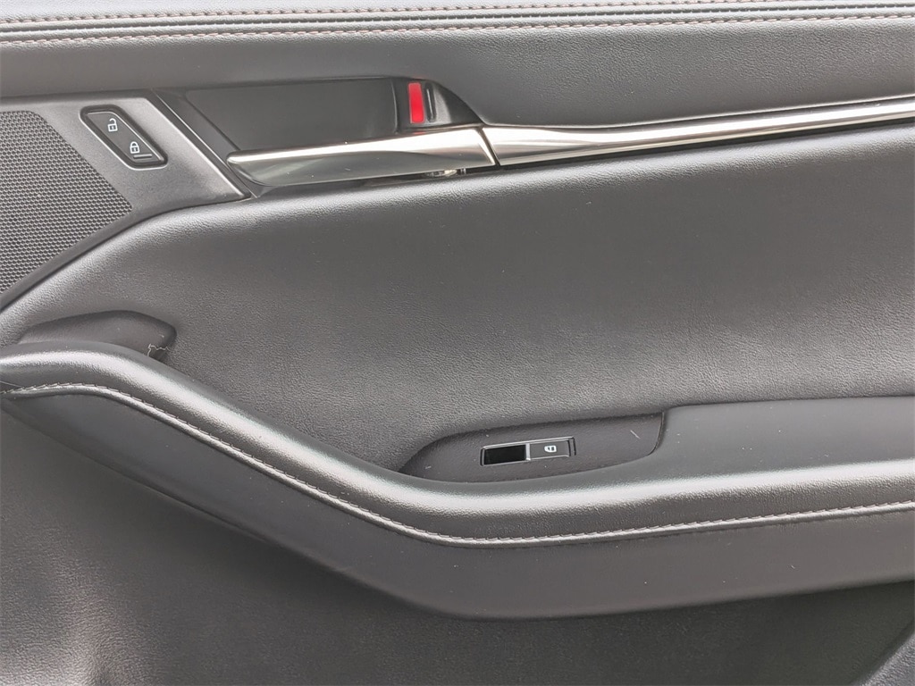 Thumbnail: 2025 Mazda Mazda3 - 33