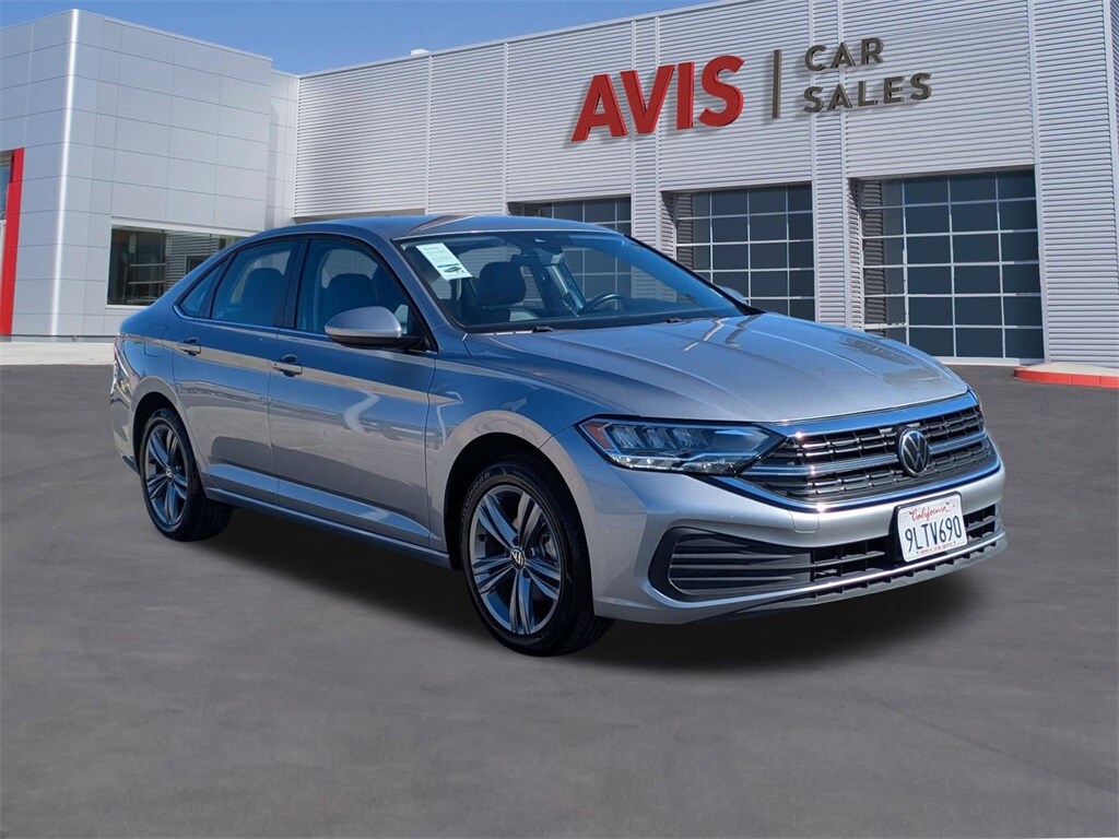 Certified 2024 Volkswagen Jetta 1.5T SE Sedan