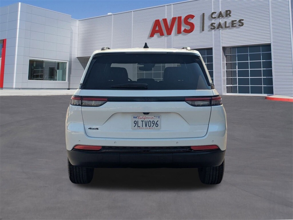 Thumbnail: 2024 Jeep Grand Cherokee - 6