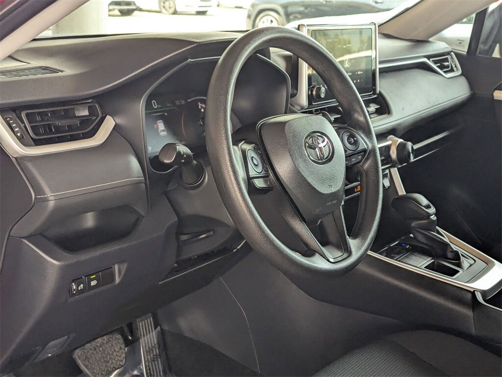 Thumbnail: 2024 Toyota RAV4 - 15