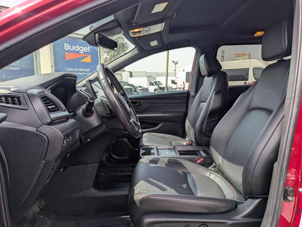 Thumbnail: 2025 Honda Odyssey - 24