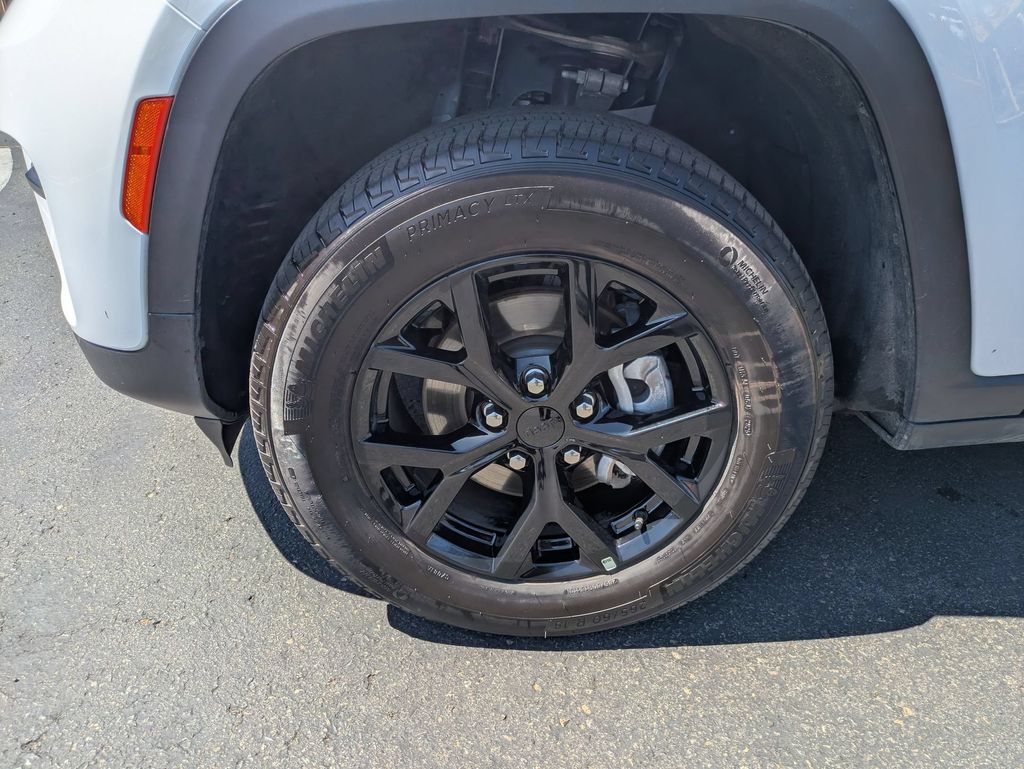 2025 Jeep Grand Cherokee Altitude - Photo 13