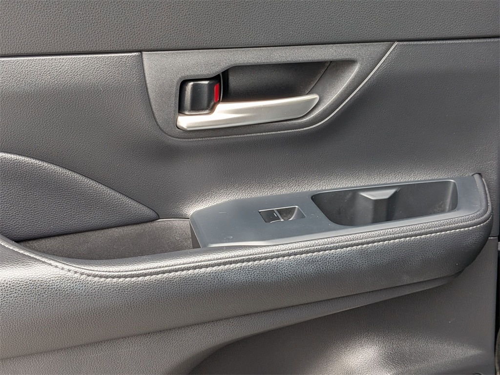 Thumbnail: 2025 Toyota Grand Highlander - 27