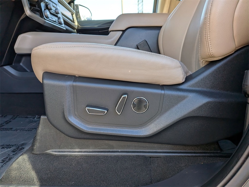 Thumbnail: 2024 Ford Expedition MAX - 15